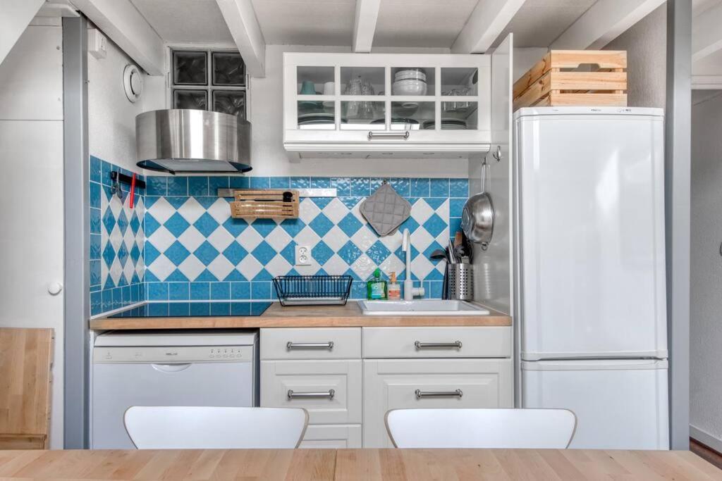 T3 Cosy , Coeur Historique De La Rochelle Apartment ลาโรแชล ภายนอก รูปภาพ